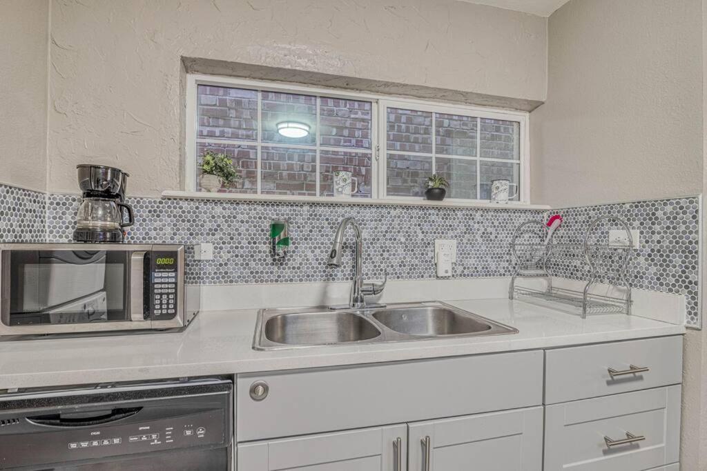 Close To All, Restfull, Cozy Duplex B In Downtown, Utep, Hospitals Appartamento