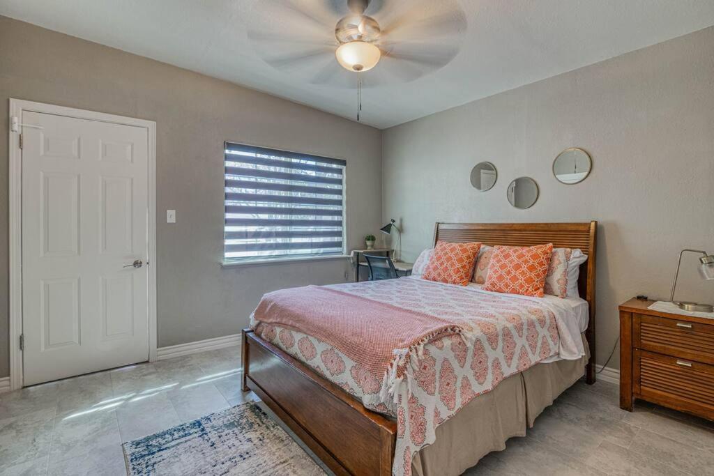 Close To All, Restfull, Cozy Duplex B In Downtown, Utep, Hospitals *